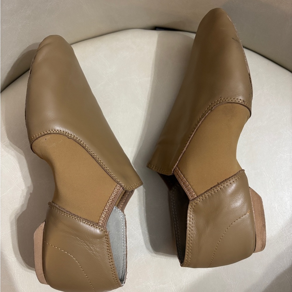 Women’s Tan Leather jazz/dance Shoes - Picture 4 of 6